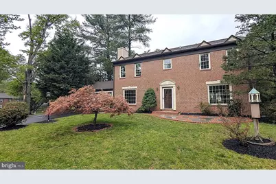 1835 Batten Hollow Road, Vienna, VA 22182 - Photo 4