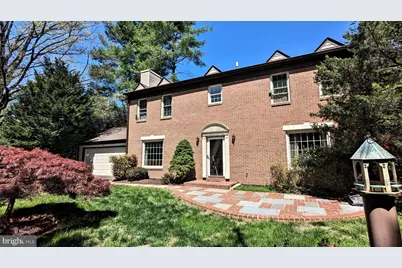 1835 Batten Hollow Road, Vienna, VA 22182 - Photo 2