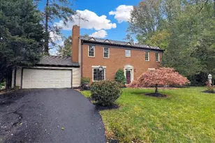 1835 Batten Hollow Rd, Vienna, VA 22182 - Photo 1