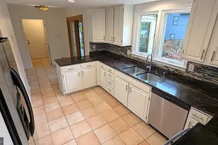 1835 Batten Hollow Rd, Vienna, VA 22182 - Photo 10