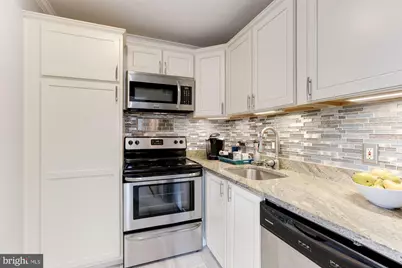 3800 Powell Lane #710, Falls Church, VA 22041 - Photo 14