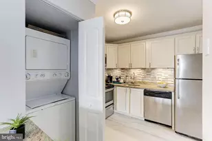 3800 Powell Ln, Falls Church, VA 22041 - Photo 16