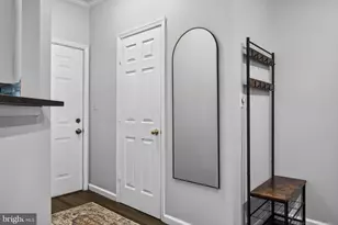 1708 Lake Shore Crest Dr, Reston, VA 20190 - Photo 4