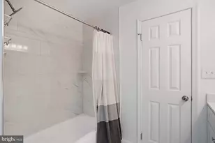 7558 Park Ln, Annandale, VA 22003 - Photo 26
