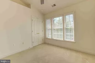 4175 Lower Park Dr, Fairfax, VA 22030 - Photo 20