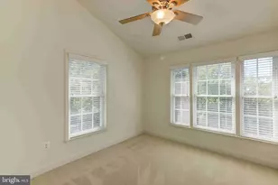 4175 Lower Park Dr, Fairfax, VA 22030 - Photo 18