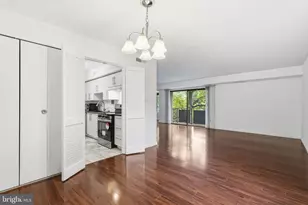 3101 S Manchester St, Falls Church, VA 22044 - Photo 2
