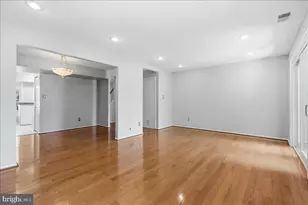 6326 Fenestra Ct, Burke, VA 22015 - Photo 12