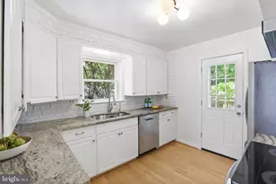 2826 W George Mason Rd, Falls Church, VA 22042 - Photo 12