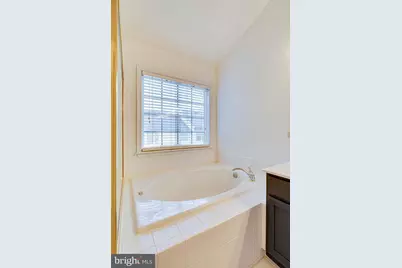 4147 Presgraves Court, Chantilly, VA 20151 - Photo 32