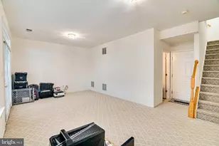 4147 Presgraves Ct, Chantilly, VA 20151 - Photo 42