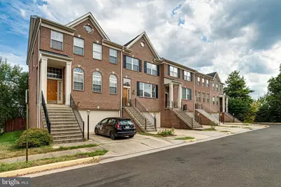 4147 Presgraves Court, Chantilly, VA 20151 - Photo 2