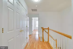 4147 Presgraves Ct, Chantilly, VA 20151 - Photo 24