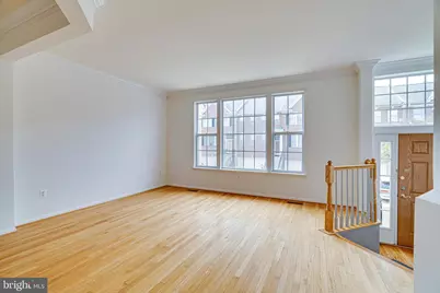 4147 Presgraves Court, Chantilly, VA 20151 - Photo 6
