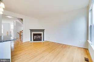 4147 Presgraves Ct, Chantilly, VA 20151 - Photo 18