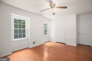 6401 Wolf Run Hunt Ct, Fairfax Station, VA 22039 - Photo 18