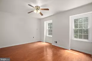 6401 Wolf Run Hunt Ct, Fairfax Station, VA 22039 - Photo 20