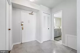 3705 S George Mason Dr, Falls Church, VA 22041 - Photo 20