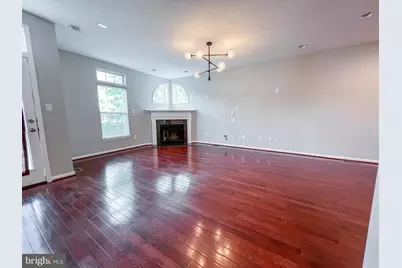 3909 Beeker Mill Place, Chantilly, VA 20151 - Photo 18