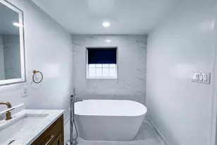 3909 Beeker Mill Pl, Chantilly, VA 20151 - Photo 34