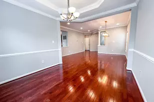 3909 Beeker Mill Pl, Chantilly, VA 20151 - Photo 10
