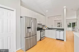 11482 Heritage Commons Way, Reston, VA 20194 - Photo 4