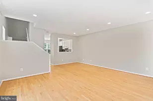 11482 Heritage Commons Way, Reston, VA 20194 - Photo 8