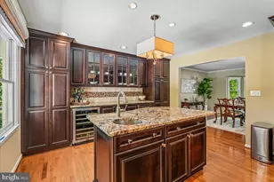 10033 Glencroft Ct, Vienna, VA 22181 - Photo 12