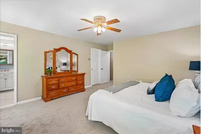 10033 Glencroft Court, Vienna, VA 22181 - Photo 24