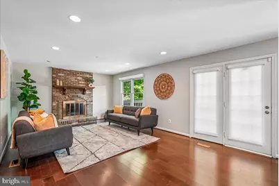 10033 Glencroft Court, Vienna, VA 22181 - Photo 22
