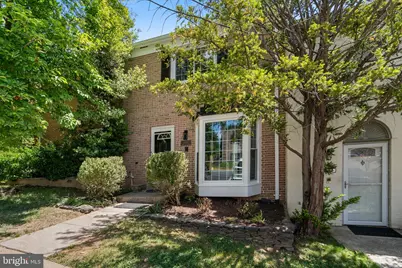 4543 Pinecrest Heights Drive, Annandale, VA 22003 - Photo 2