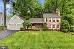 5967 New England Woods Dr, Burke, VA 22015 - Photo 2
