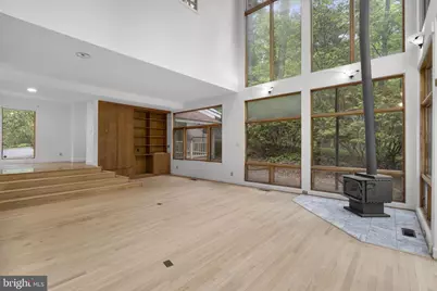 10701 Sycamore Springs Lane, Great Falls, VA 22066 - Photo 14