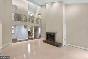 10701 Sycamore Springs Ln, Great Falls, VA 22066 - Photo 6