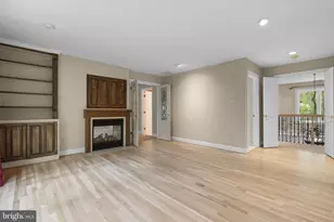 10701 Sycamore Springs Ln, Great Falls, VA 22066 - Photo 26