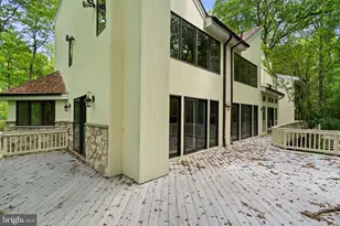 10701 Sycamore Springs Ln, Great Falls, VA 22066 - Photo 52