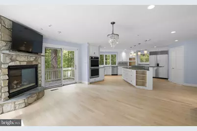 10701 Sycamore Springs Lane, Great Falls, VA 22066 - Photo 4