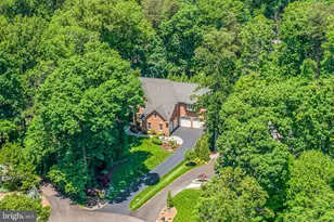 10330 Regency Station Dr, Fairfax Station, VA 22039 - Photo 2