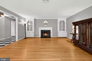11416 Vale Rd, Oakton, VA 22124 - Photo 10