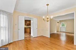 12144 Folkstone Dr, Herndon, VA 20171 - Photo 10