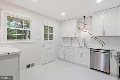 5304 Pillow Lane, Springfield, VA 22151 - Photo 4