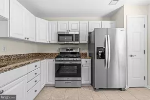 7501 Calderon Ct, Alexandria, VA 22306 - Photo 8