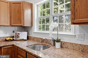 2299 Hitchcock Dr, Reston, VA 20191 - Photo 28