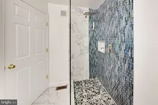 5946 Kimberly Anne Way, Alexandria, VA 22310 - Photo 22