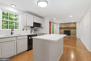 15247 Louis Mill Dr, Chantilly, VA 20151 - Photo 10