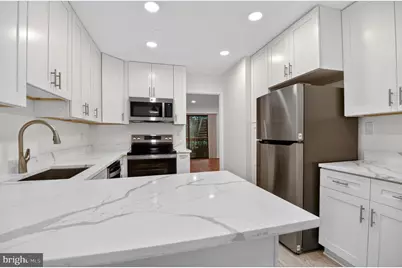2236 Cartwright Place, Herndon, VA 20191 - Photo 12
