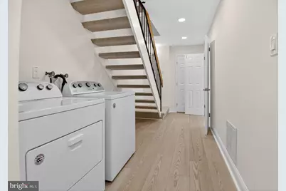 2236 Cartwright Place, Herndon, VA 20191 - Photo 4