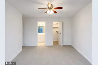 10204 Bushman Drive #324, Oakton, VA 22124 - Photo 12