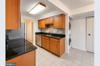 10204 Bushman Drive #324, Oakton, VA 22124 - Photo 4