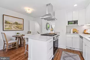2249 Sweetbriar Dr, Alexandria, VA 22307 - Photo 16